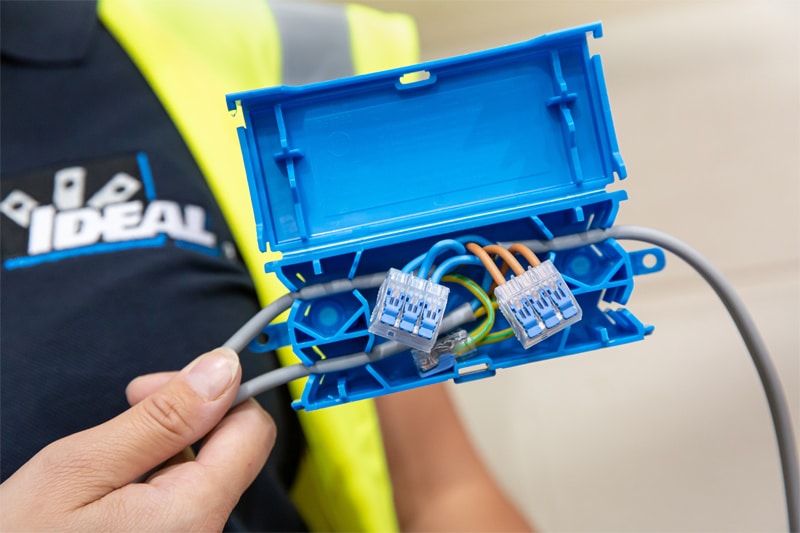 Benefits of the new Gen II Lever Wire Connectors | IDEAL Industries