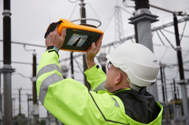 Fluke ii910 helps TenneT TSO BV solve radio communication turbulence